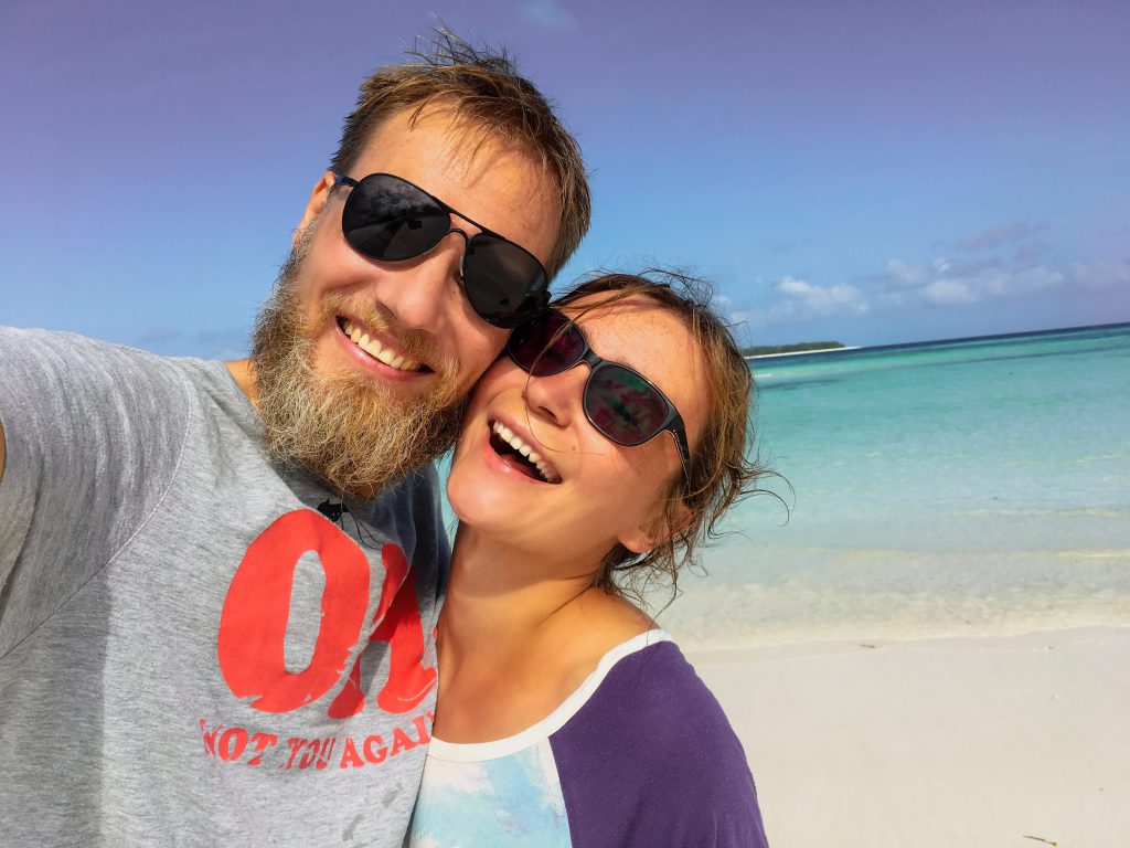 Erlebnisbericht Sansibar: Tanya und Henning vor dem Mnemba Atoll